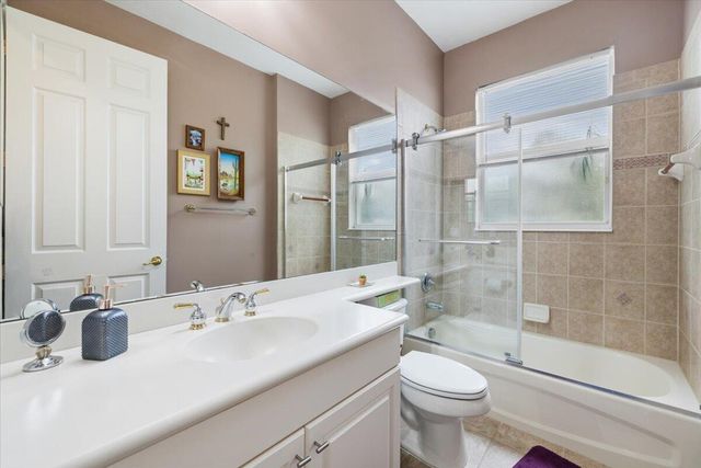 5185 Topaz Lane SW, Vero Beach, FL 32968
