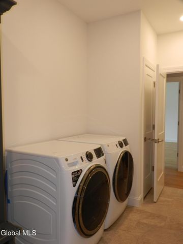 59 Dean Thomas Way, Queensbury, NY 12804