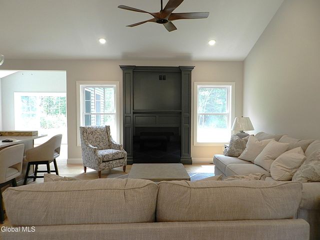 59 Dean Thomas Way, Queensbury, NY 12804