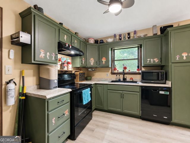 130 Goodman Drive, Fayetteville, GA 30215