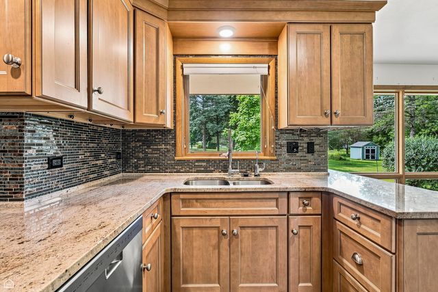 24422 W Cherokee Trail, Grayslake, IL 60030