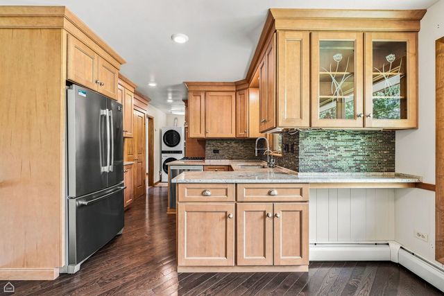 24422 W Cherokee Trail, Grayslake, IL 60030