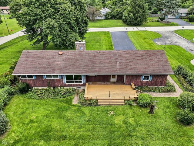 24422 W Cherokee Trail, Grayslake, IL 60030