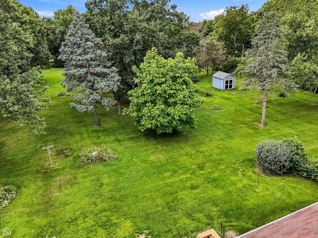 24422 W Cherokee Trail, Grayslake, IL 60030