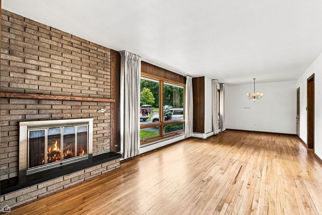 24422 W Cherokee Trail, Grayslake, IL 60030