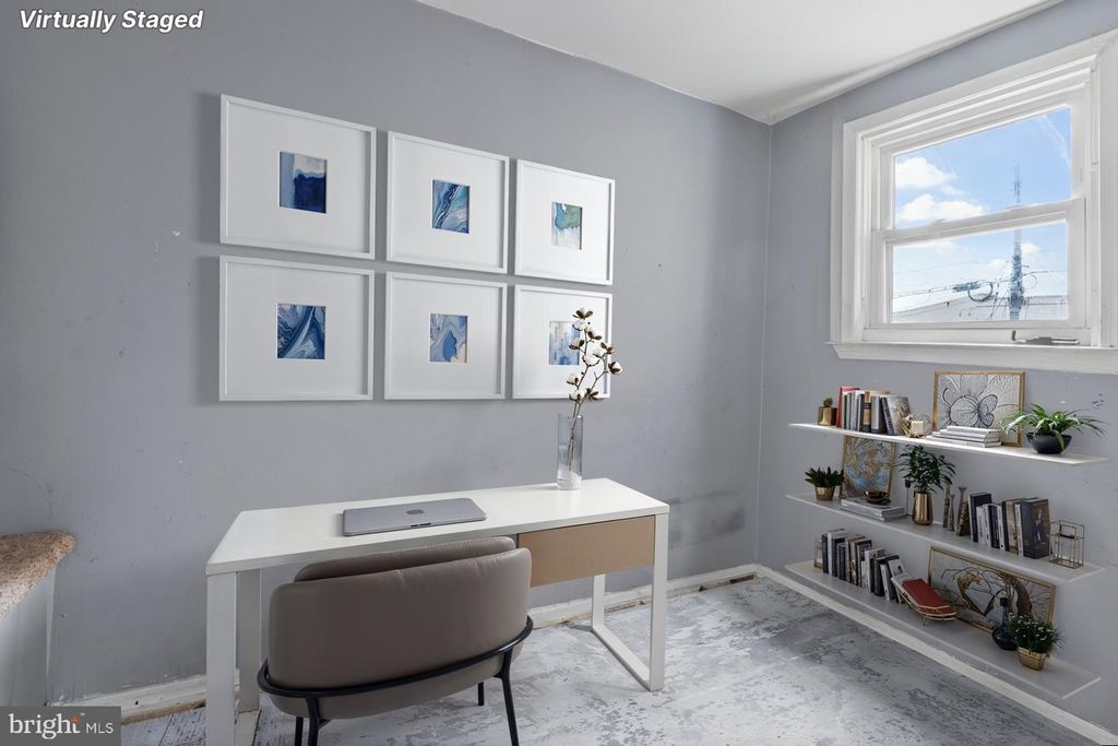 Image 6 of property listing at 932 1ST ST, Baltimore, MD 21225