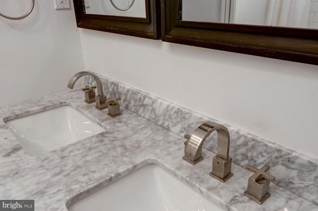 530 S LIME ST, Lancaster, PA 17602