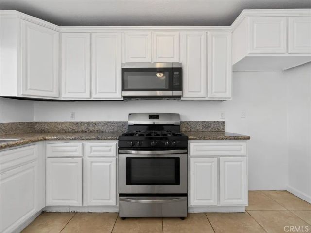 8217 Laurel Canyon Boulevard, North Hollywood, CA 91605