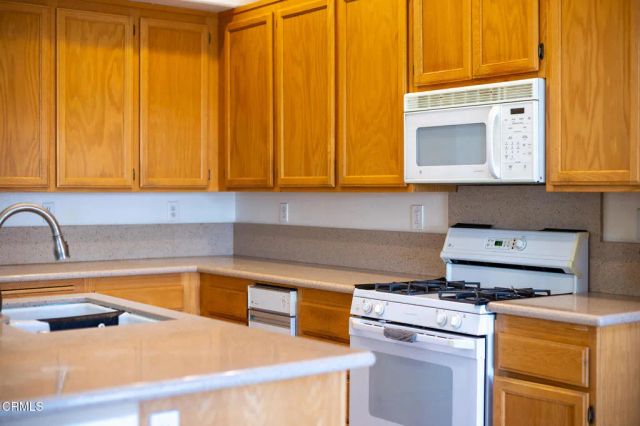 652 Teresa Street, Oxnard, CA 93030