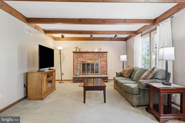 4185 SHOEMAKER RD, Huntingdon Valley, PA 19006