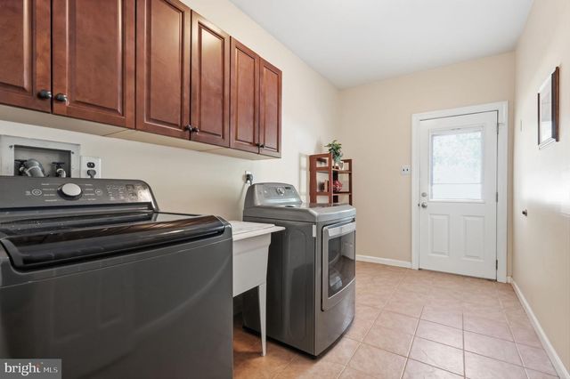 4185 SHOEMAKER RD, Huntingdon Valley, PA 19006