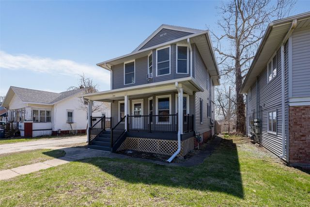 231 32nd Street NE, Cedar Rapids, IA 52402