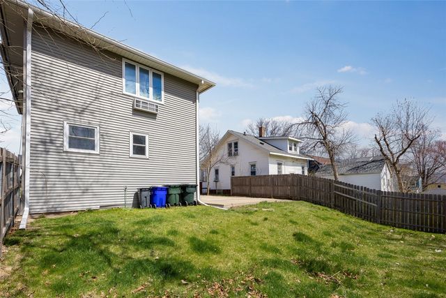 231 32nd Street NE, Cedar Rapids, IA 52402