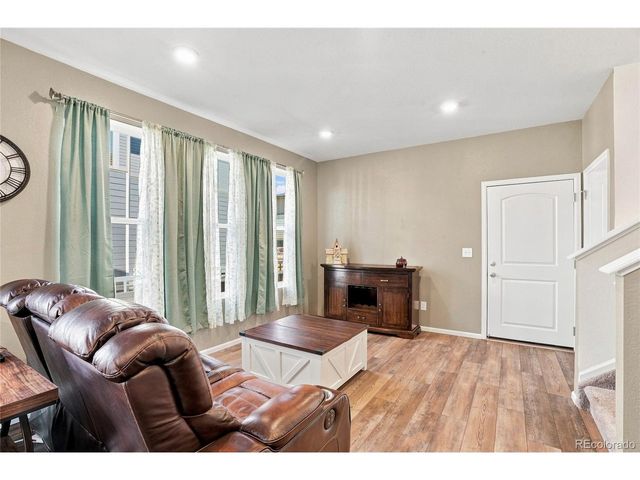 21331 E 60th Ave, Aurora, CO 80019