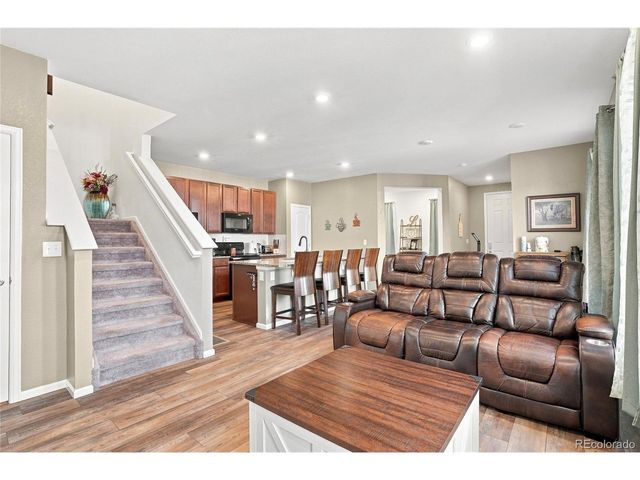 21331 E 60th Ave, Aurora, CO 80019