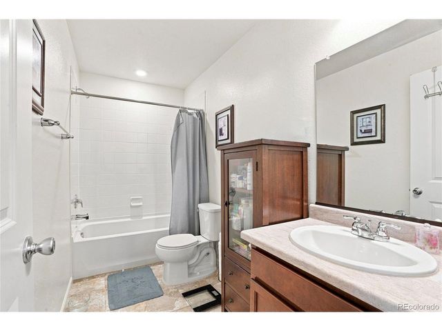 21331 E 60th Ave, Aurora, CO 80019