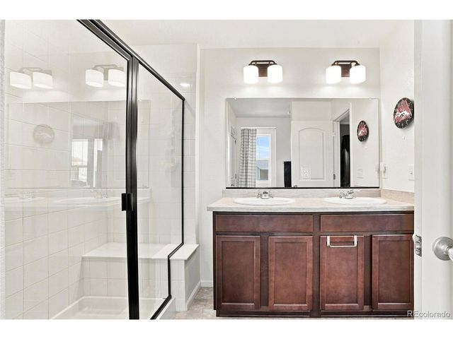 21331 E 60th Ave, Aurora, CO 80019