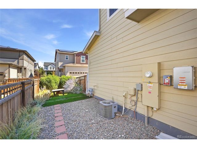 21331 E 60th Ave, Aurora, CO 80019