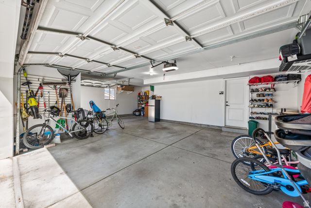 1372 W QUAIL COVEY CIR, Riverton, UT 84065