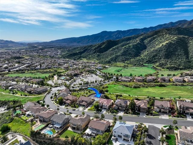 7921 Summer Day, Corona, CA 92883
