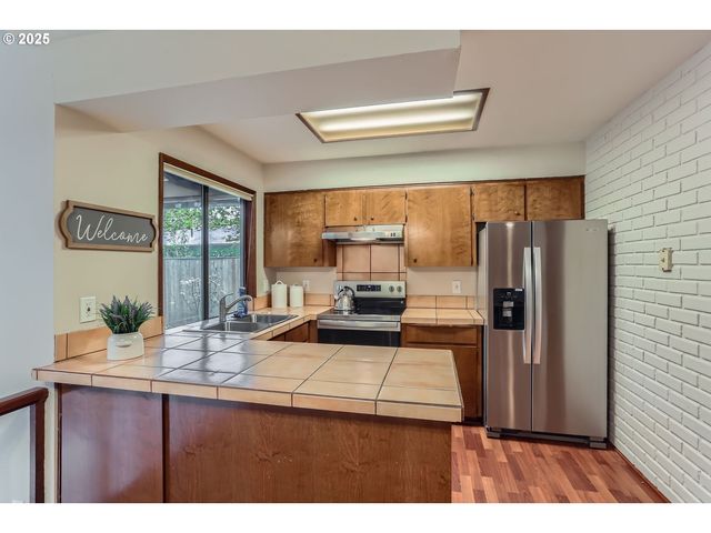 18435 TERRY Ave, Lake Oswego, OR 97035