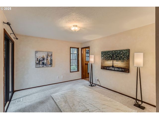 18435 TERRY Ave, Lake Oswego, OR 97035