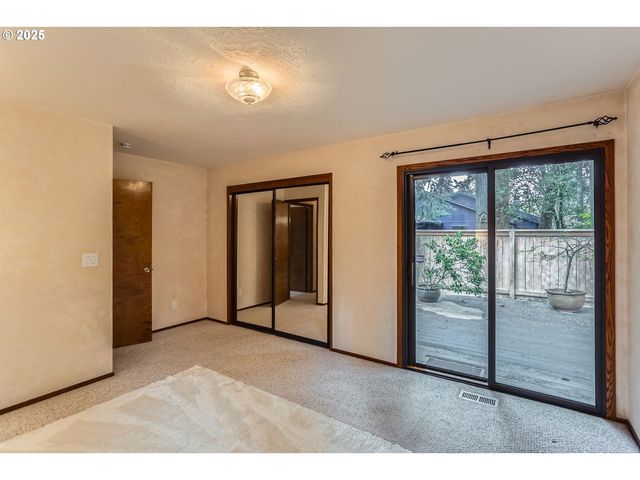 18435 TERRY Ave, Lake Oswego, OR 97035