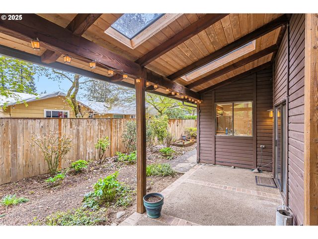 18435 TERRY Ave, Lake Oswego, OR 97035