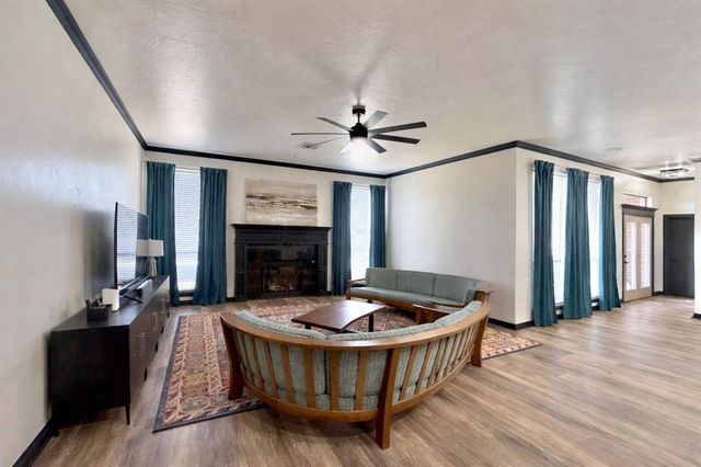 16605 Village Garden Drive, Edmond, OK 73012