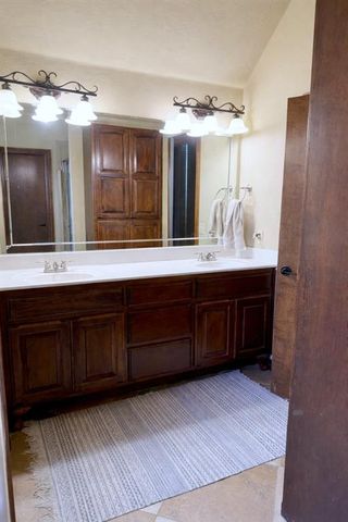 16605 Village Garden Drive, Edmond, OK 73012