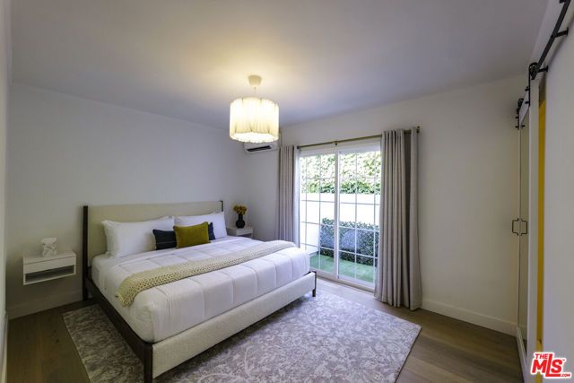 8907 Rosewood Avenue, West Hollywood, CA 90048