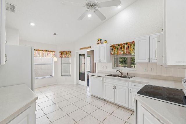 284 ROYAL PALM WAY, Spring Hill, FL 34608