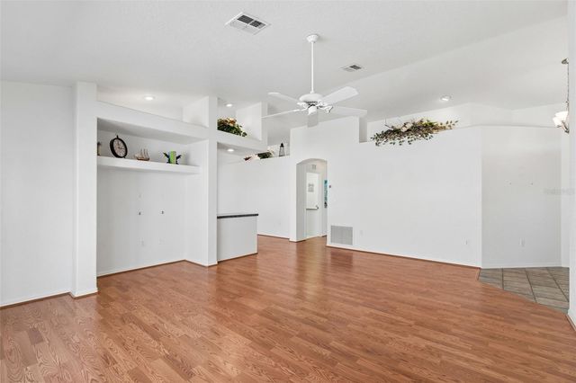 284 ROYAL PALM WAY, Spring Hill, FL 34608