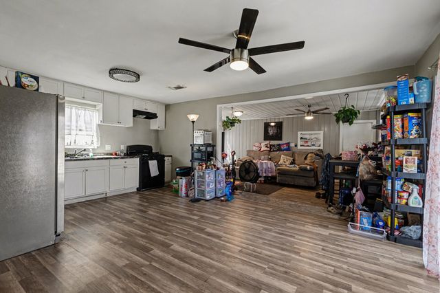 401 E 8th Street, Irving, TX 75060