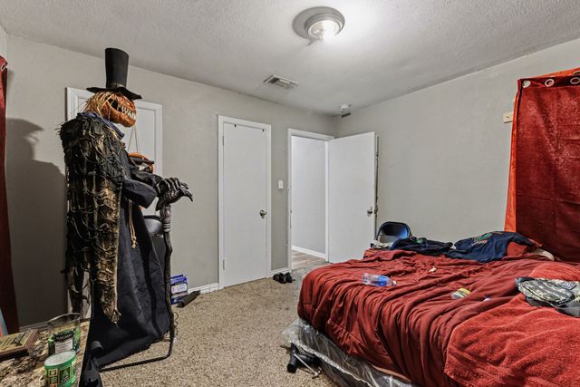 401 E 8th Street, Irving, TX 75060