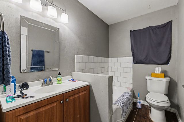 401 E 8th Street, Irving, TX 75060