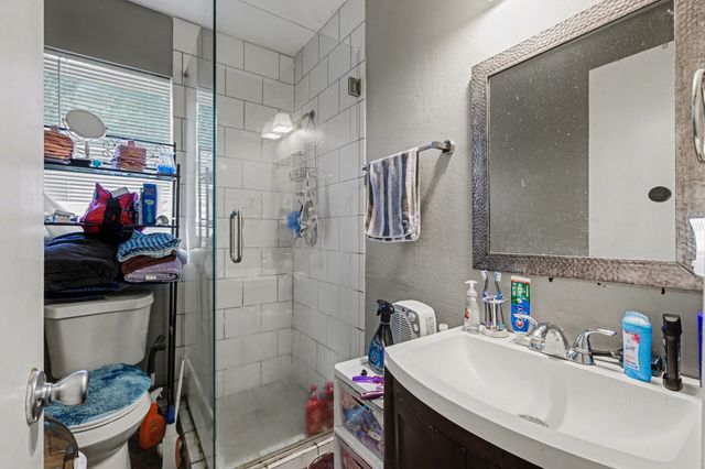 401 E 8th Street, Irving, TX 75060