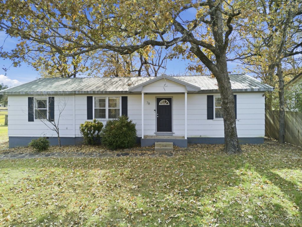 78 Cherokee Street, Canadian, OK 74425