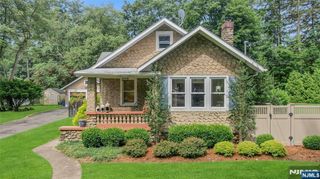 6 Ackerman Avenue, Woodcliff Lake, NJ 07677
