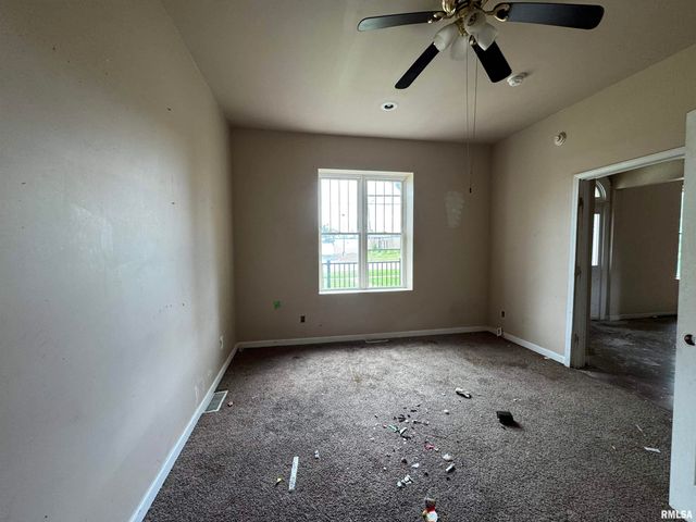 505 W MAIN Street, Carbondale, IL 62901