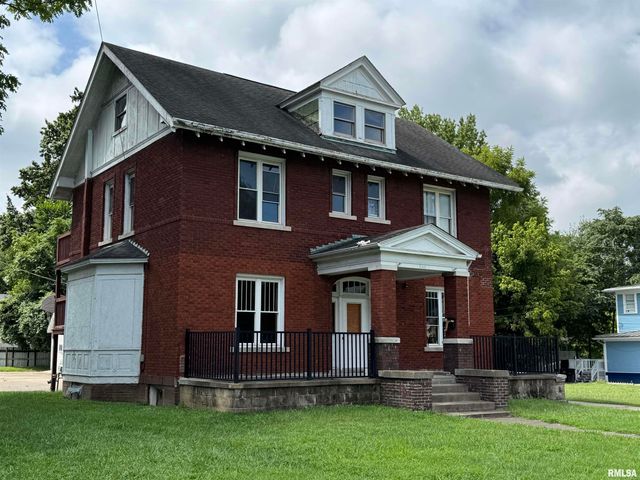 505 W MAIN Street, Carbondale, IL 62901