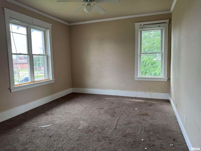 505 W MAIN Street, Carbondale, IL 62901