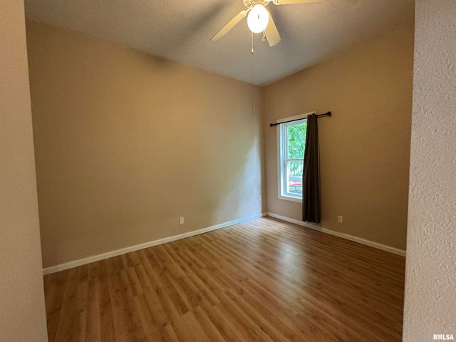 505 W MAIN Street, Carbondale, IL 62901