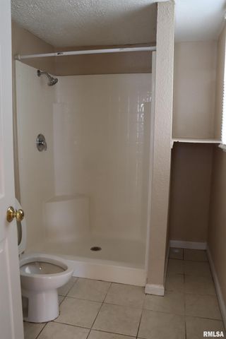 505 W MAIN Street, Carbondale, IL 62901