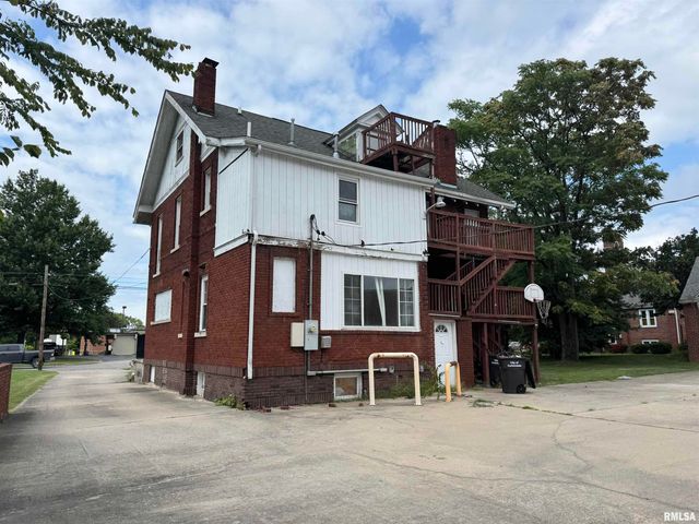 505 W MAIN Street, Carbondale, IL 62901