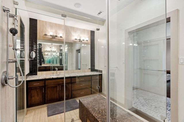 9 Swiftwater TRL, The Hills, TX 78738