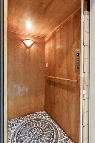 9 Swiftwater TRL, The Hills, TX 78738