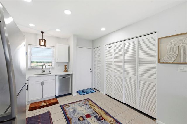 4939 FLORAMAR TERRACE 501, New Port Richey, FL 34652