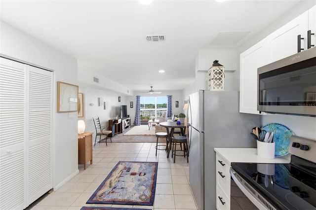 4939 FLORAMAR TERRACE 501, New Port Richey, FL 34652