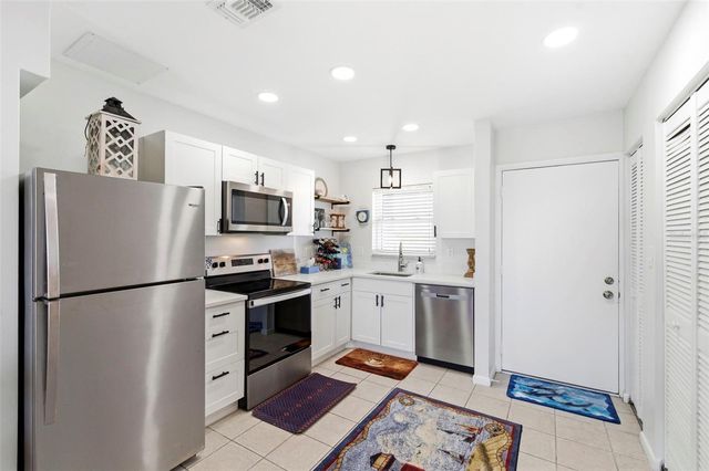 4939 FLORAMAR TERRACE 501, New Port Richey, FL 34652